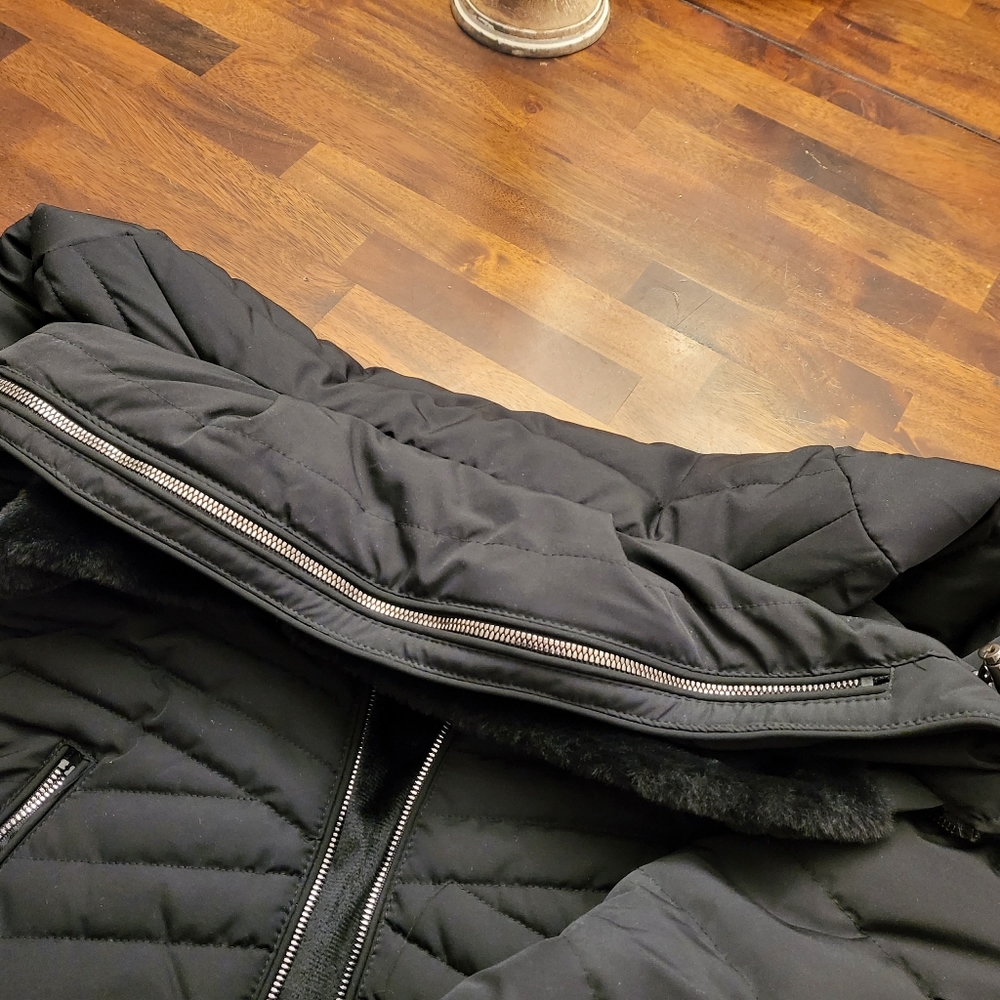 Women Puffer Jacket - Picture 4 of 6
